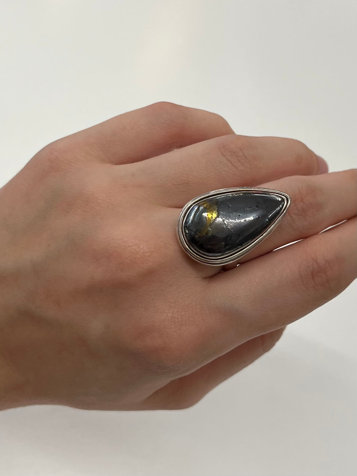 1990s Vintage Nuumite and Sterling Teardrop Ring - Size 7