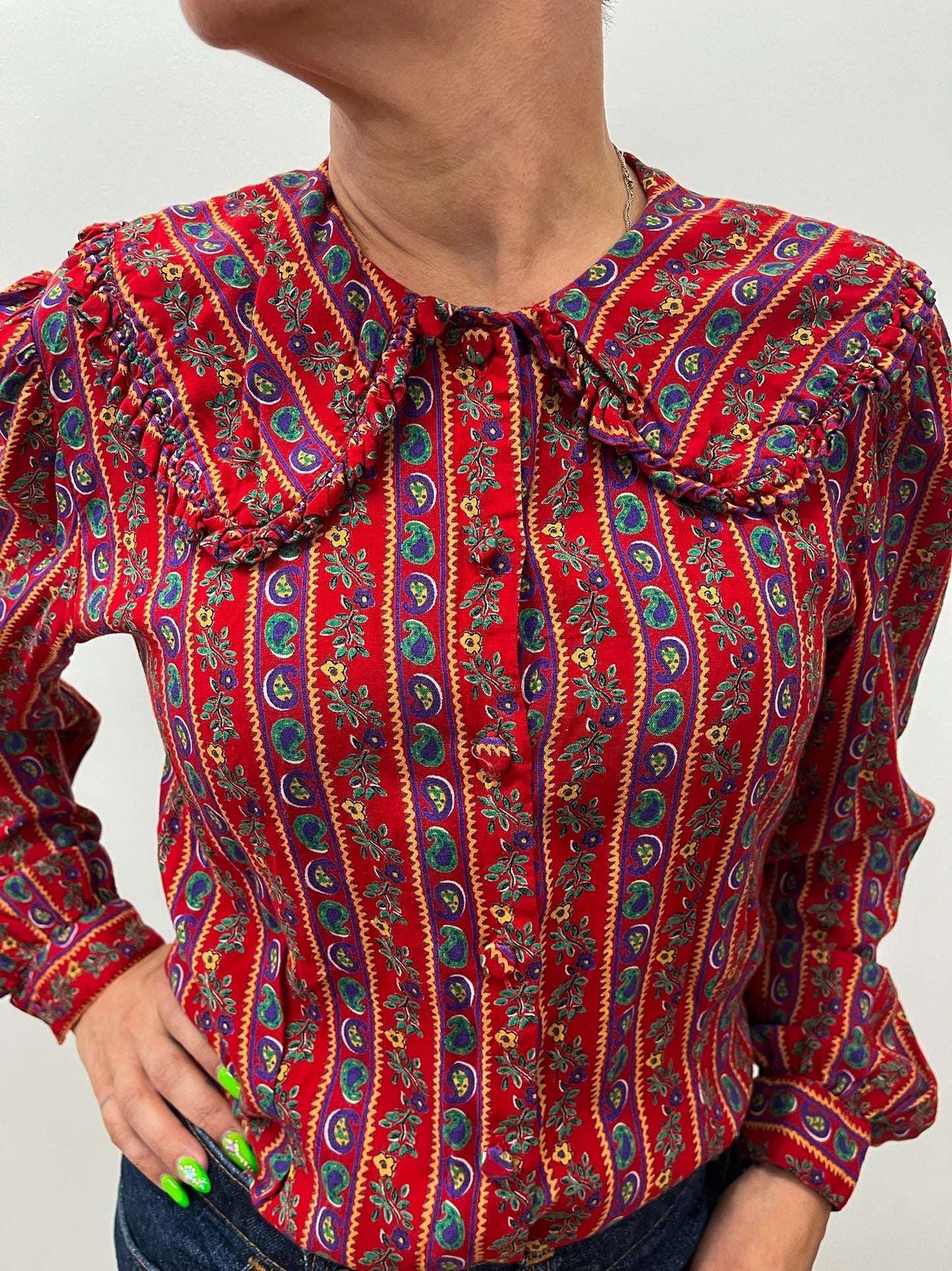 1980s Vintage Big Collared Paisley Floral Button Up Blouse