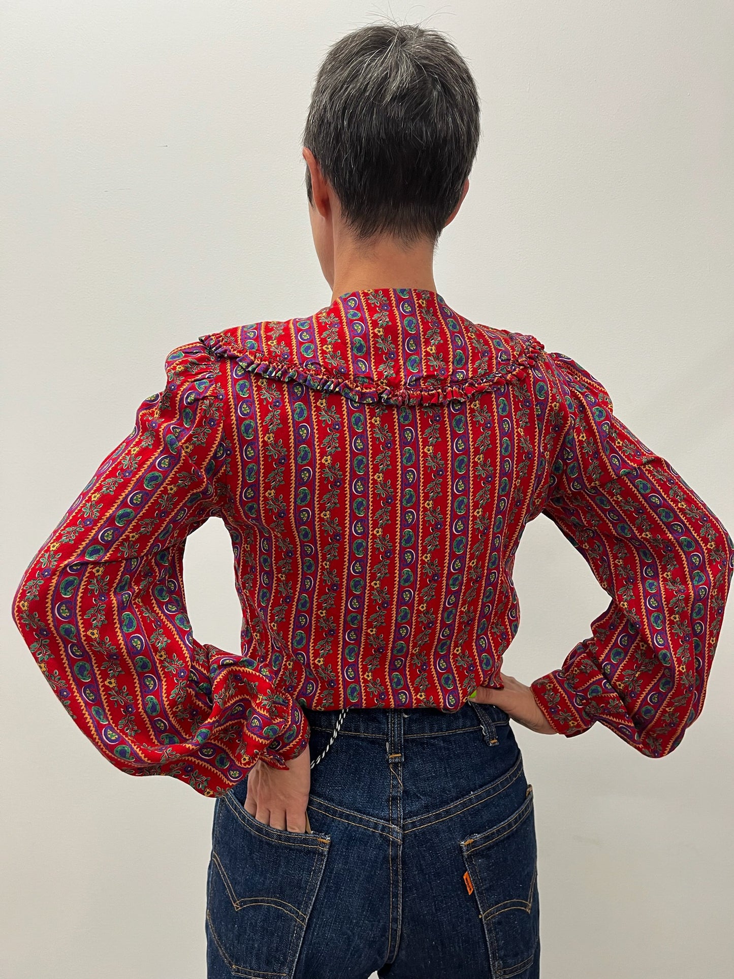 1980s Vintage Big Collared Paisley Floral Button Up Blouse