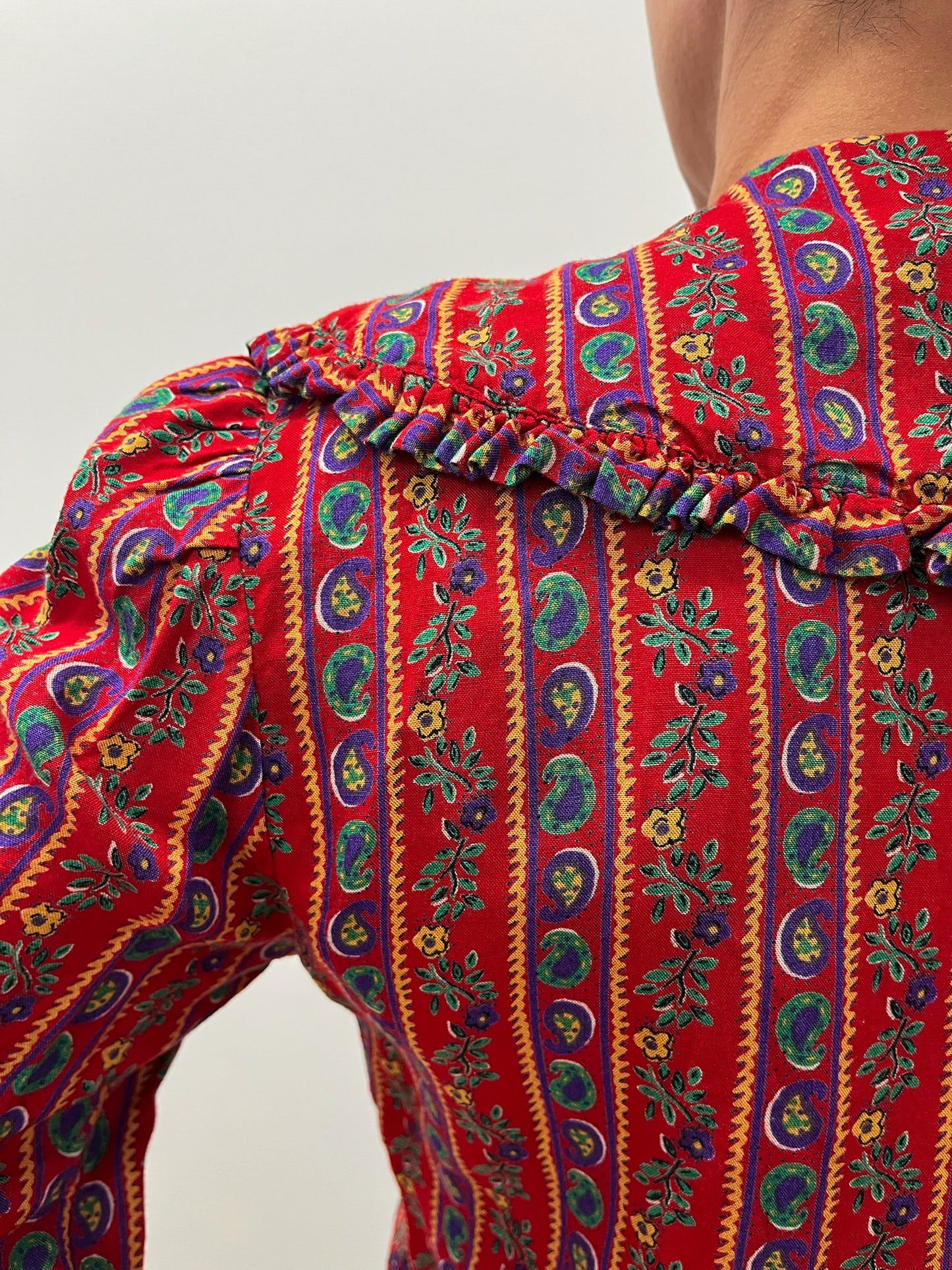 1980s Vintage Big Collared Paisley Floral Button Up Blouse
