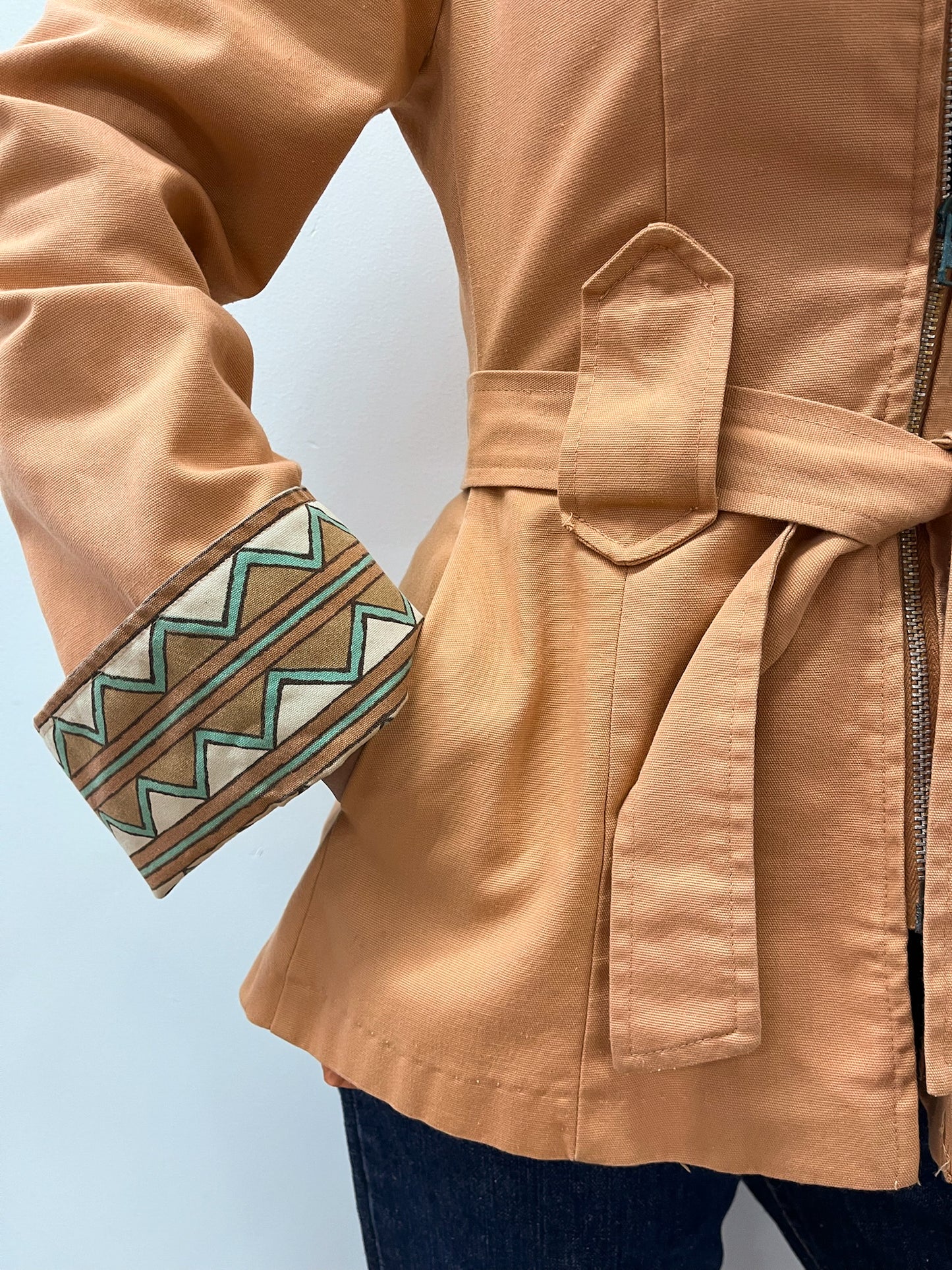 1970s Vintage Terracotta Chevron Western Style Hooded Jacket with Belt
