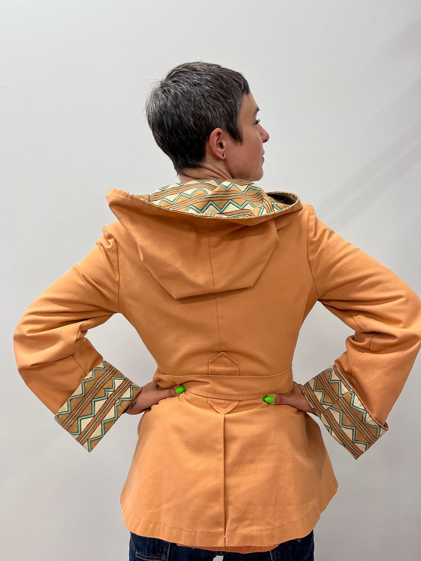1970s Vintage Terracotta Chevron Western Style Hooded Jacket with Belt