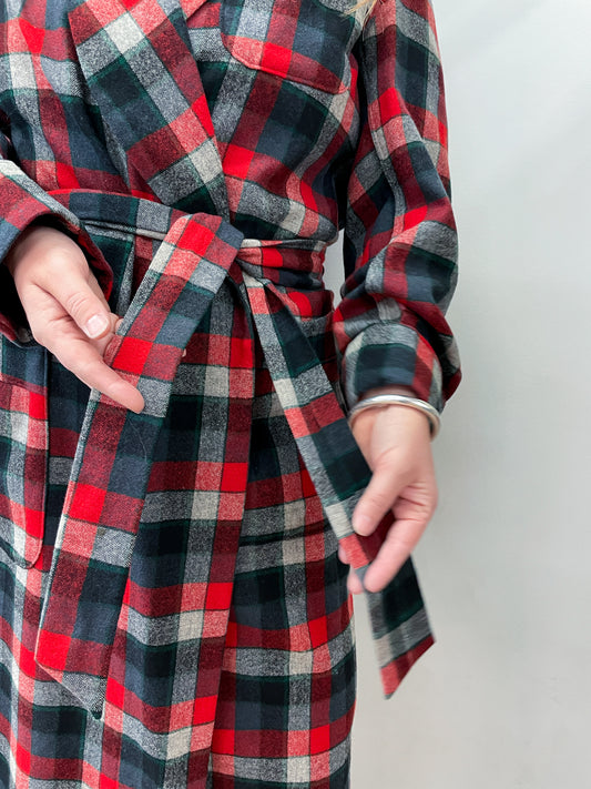 1940s - early 1950s Vintage Pendleton Woolen Mills Red Gray Wool Plaid Long Robe