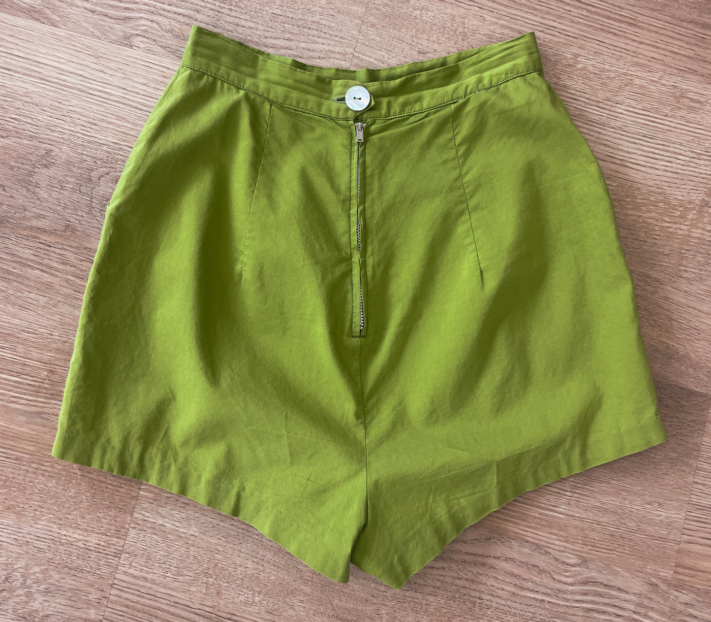 1960s Vintage Avocado High Waisted Back Zip Shorts
