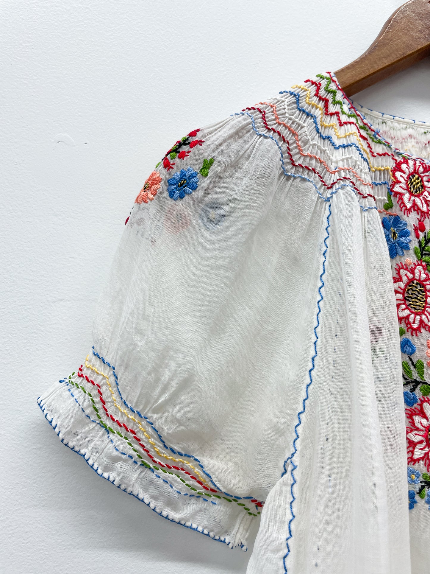 1930s Vintage Hungarian Embroidered Gauze Folk Peasant Blouse