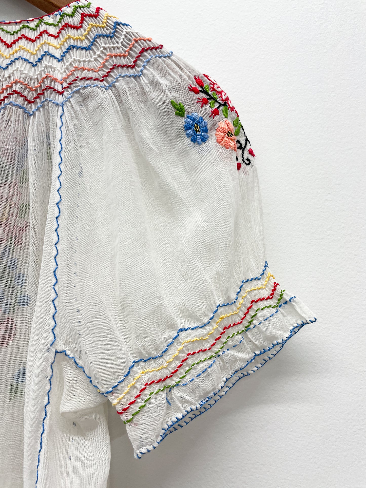 1930s Vintage Hungarian Embroidered Gauze Folk Peasant Blouse