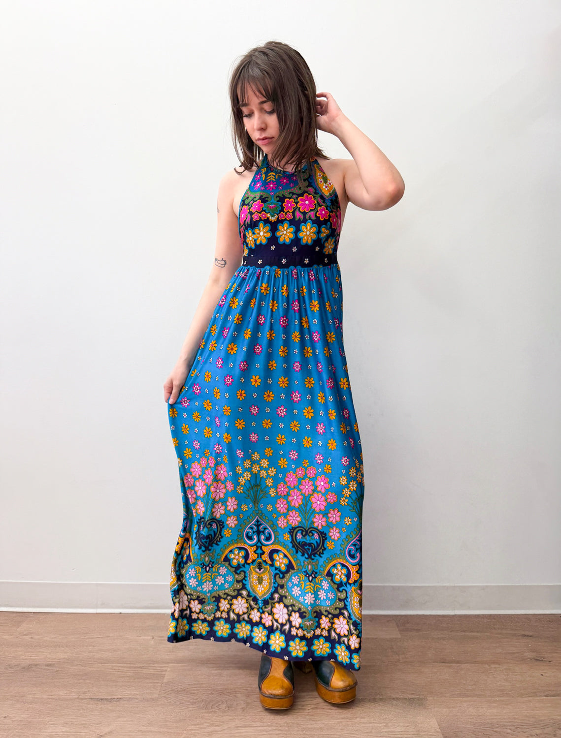 1970s Vintage Flower Power Backless Halter Maxi Dress The Getup Vintage 1970s Vintage Flower Power Backless Halter Maxi Dress The Getup Vintage