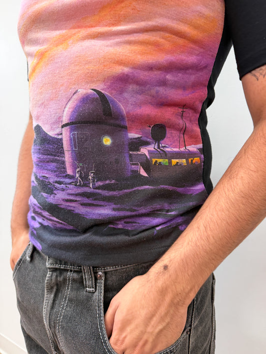 1970s - early 80s Vintage Futuristic Lunar Base Space Graphic Tee