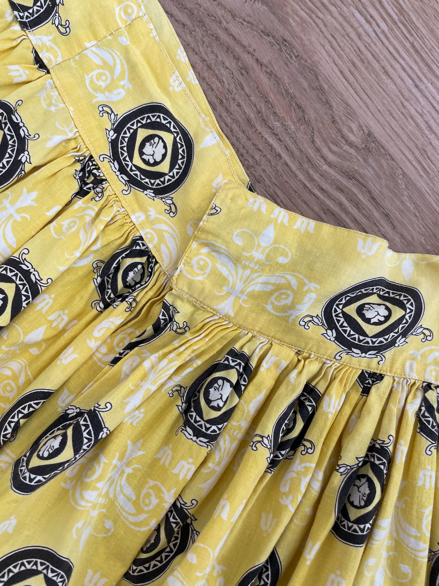 1950s Vintage Medallion Print Handmade Novelty Skirt