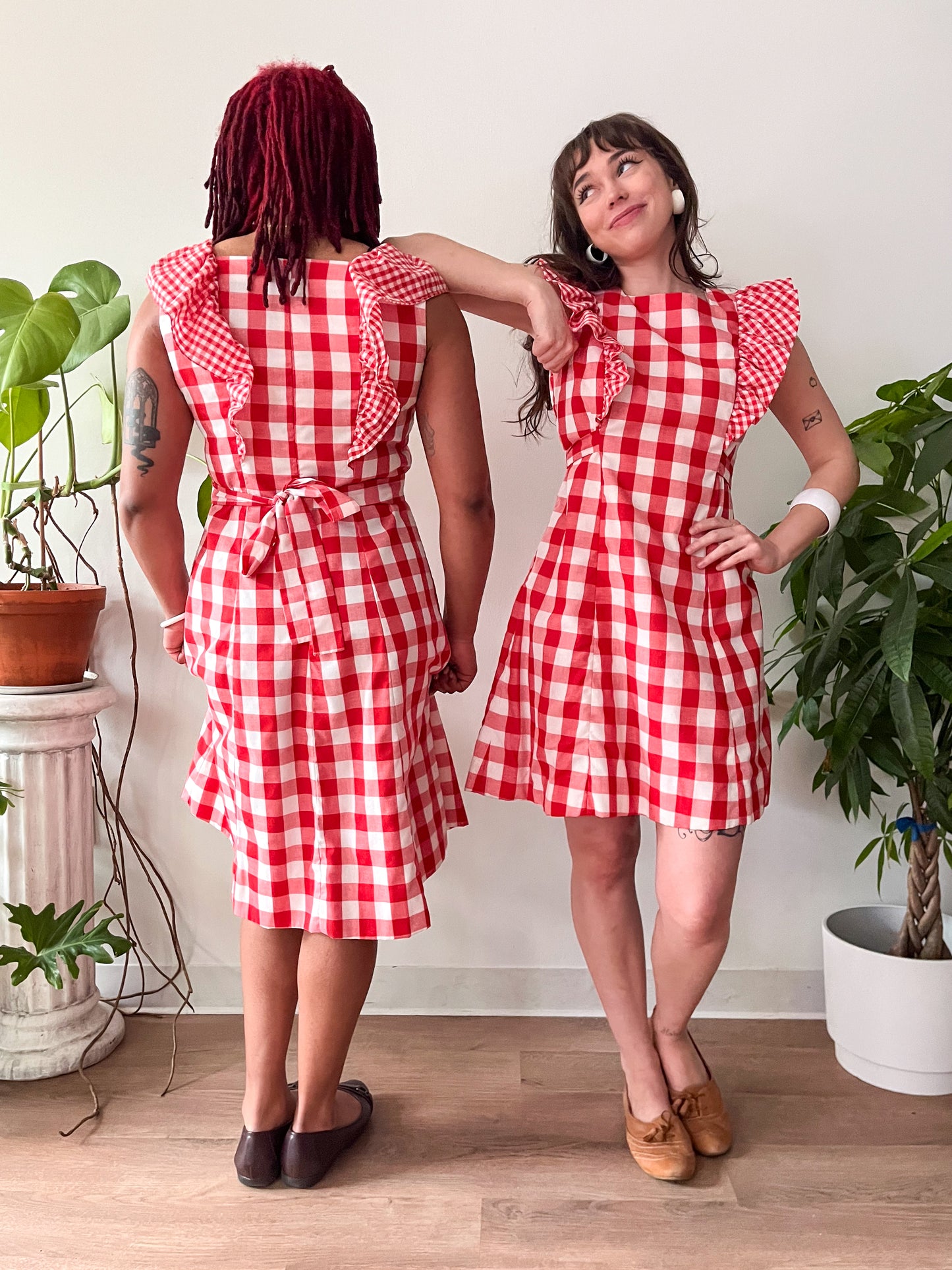 1970s Vintage Red Gingham Ruffle Sleeveless Dress
