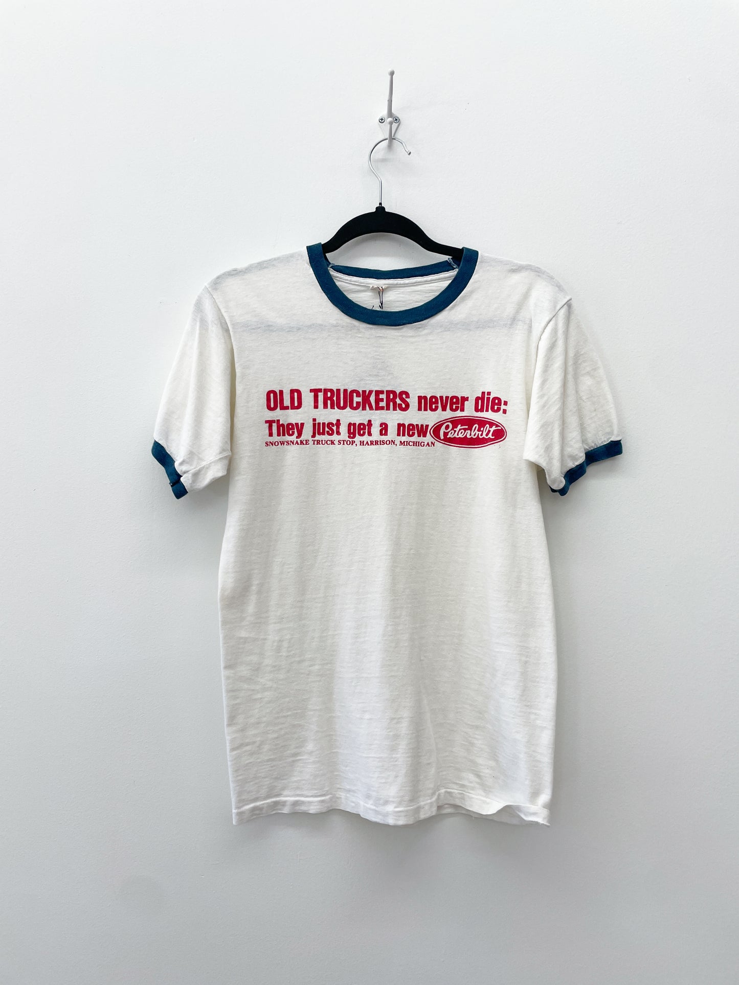 1970s Vintage Old Truckers Never Die Peterbilt Truck Stop Tee Shirt