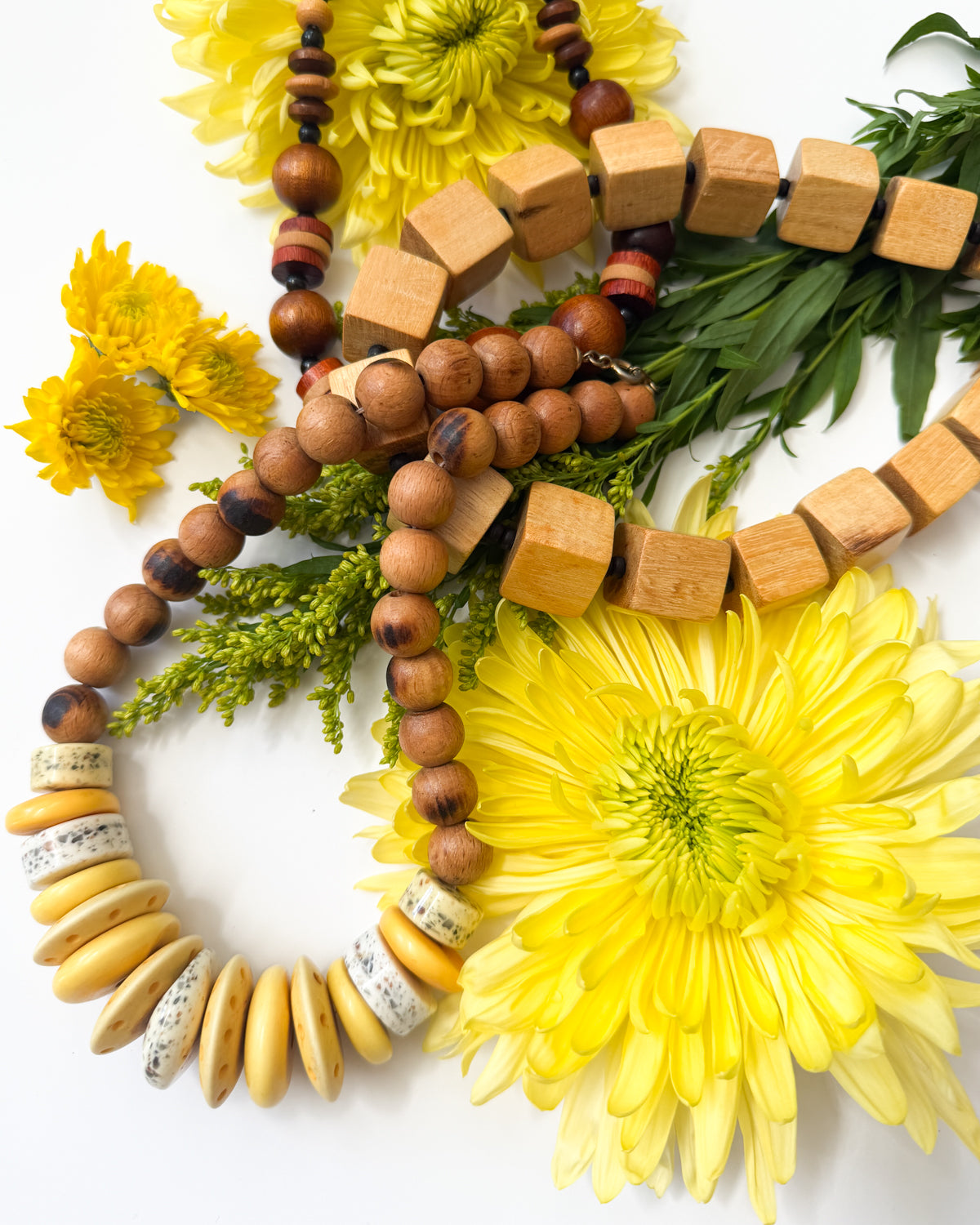 1970s Vintage Wooden Beaded Necklace