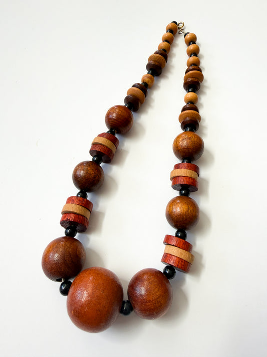1970s Vintage Wooden Beaded Necklace