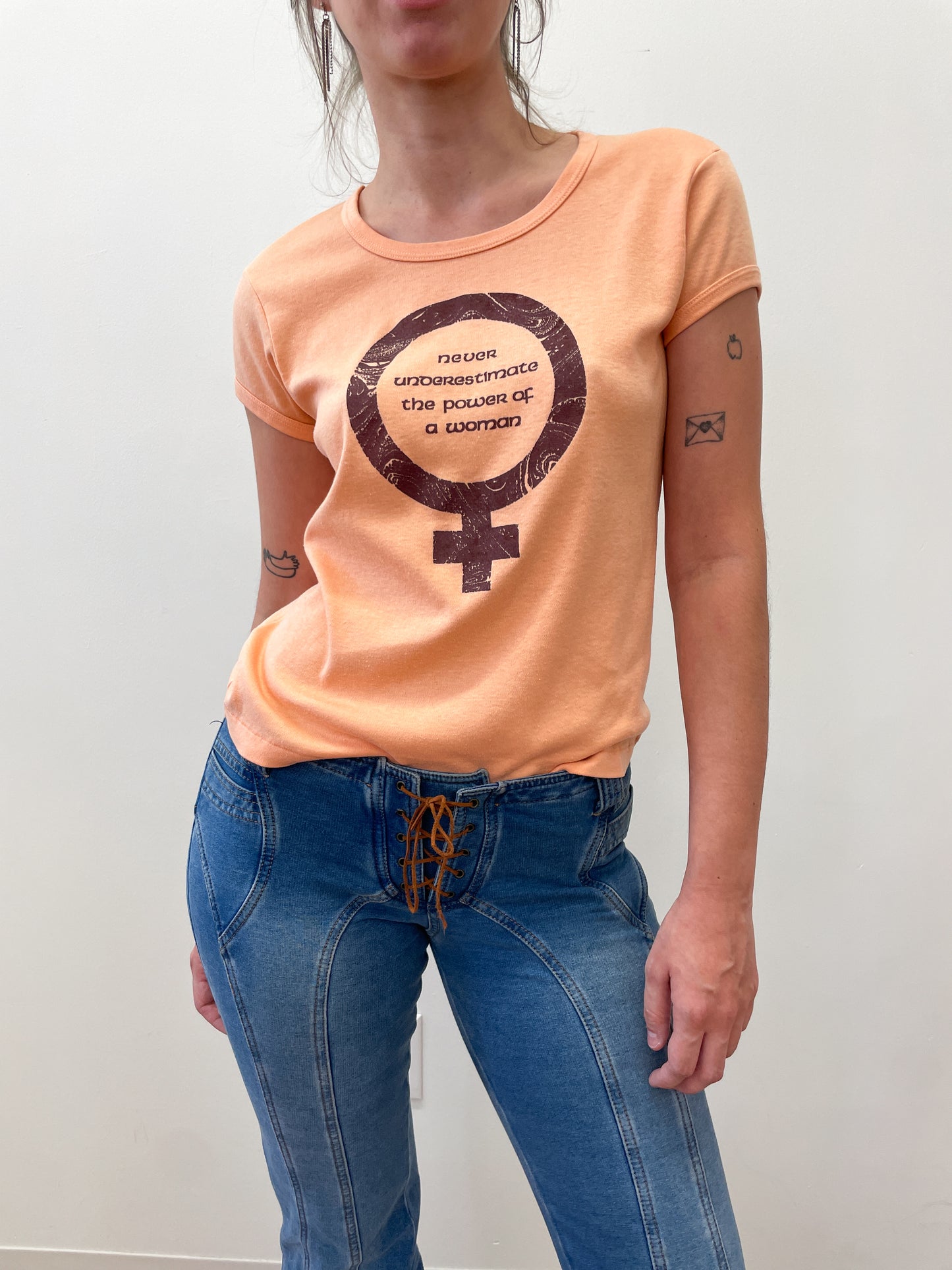1970s Vintage "Never Underestimate The Power Of A Woman" Feminist Tee Shirt