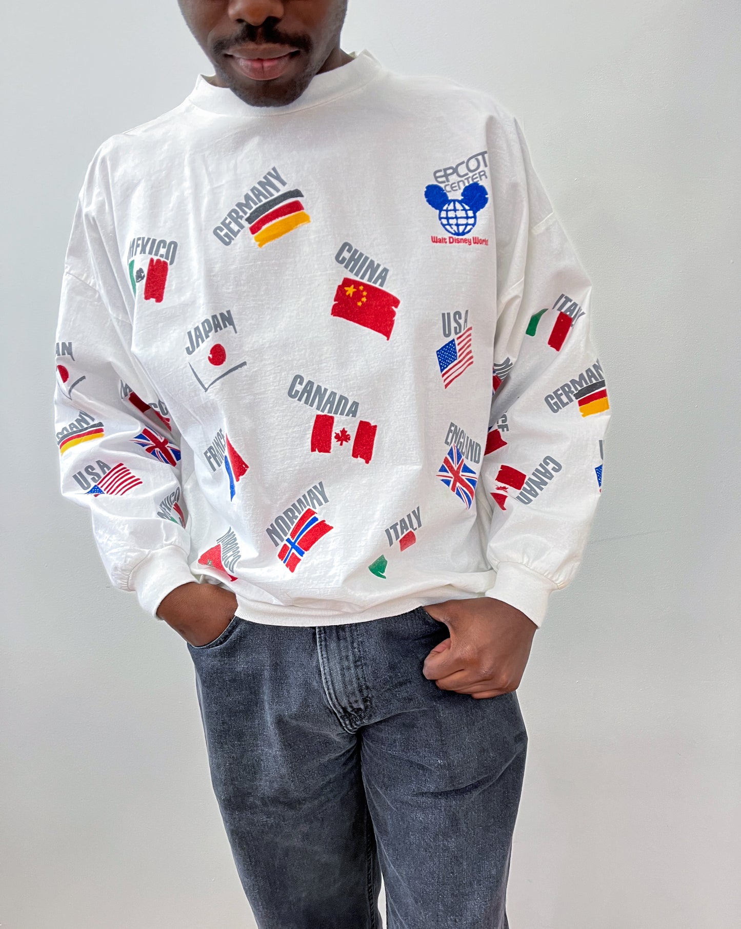 1980s Vintage Disney World Countries Flags Epcot Crewneck Sweatshirt