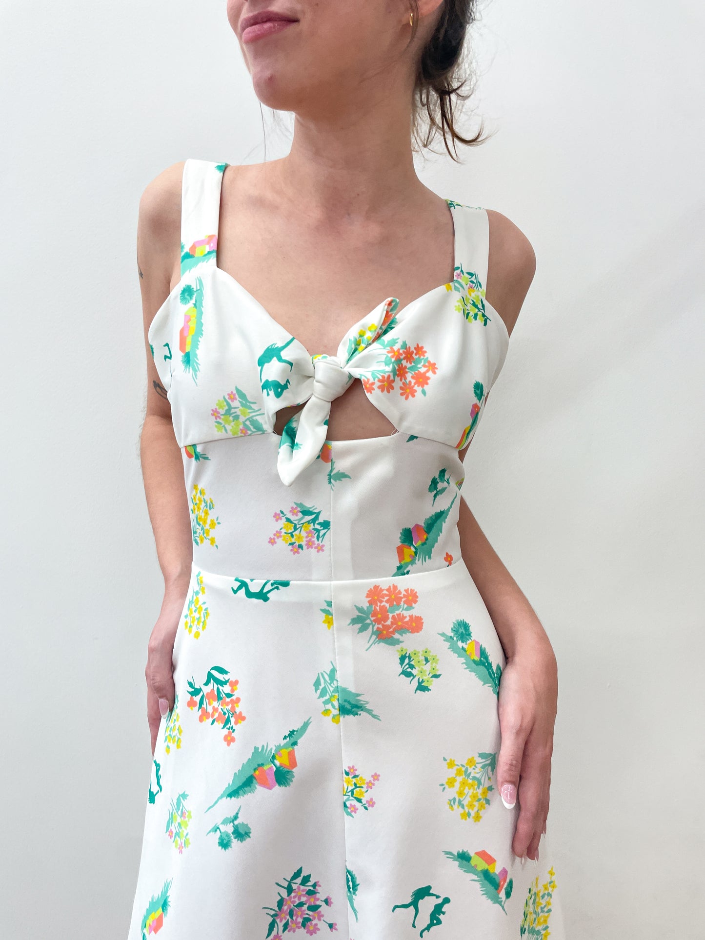 1970's Vintage Frolicking In The Garden Keyhole Dress