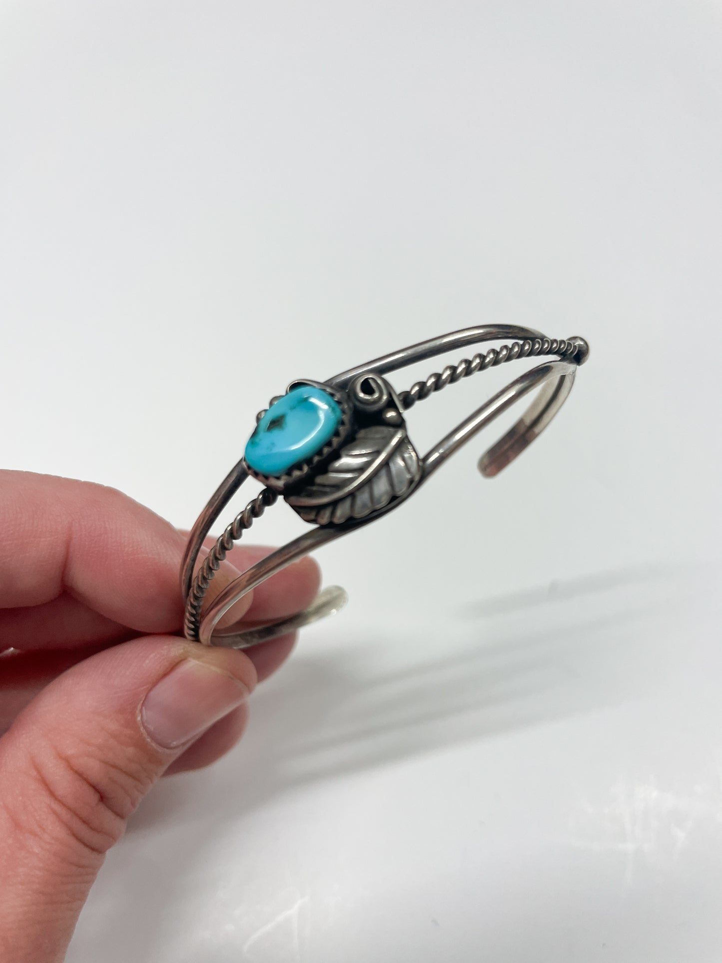 1970s Vintage Sterling and Turquoise Natural Stone Feather Cuff Bracelet