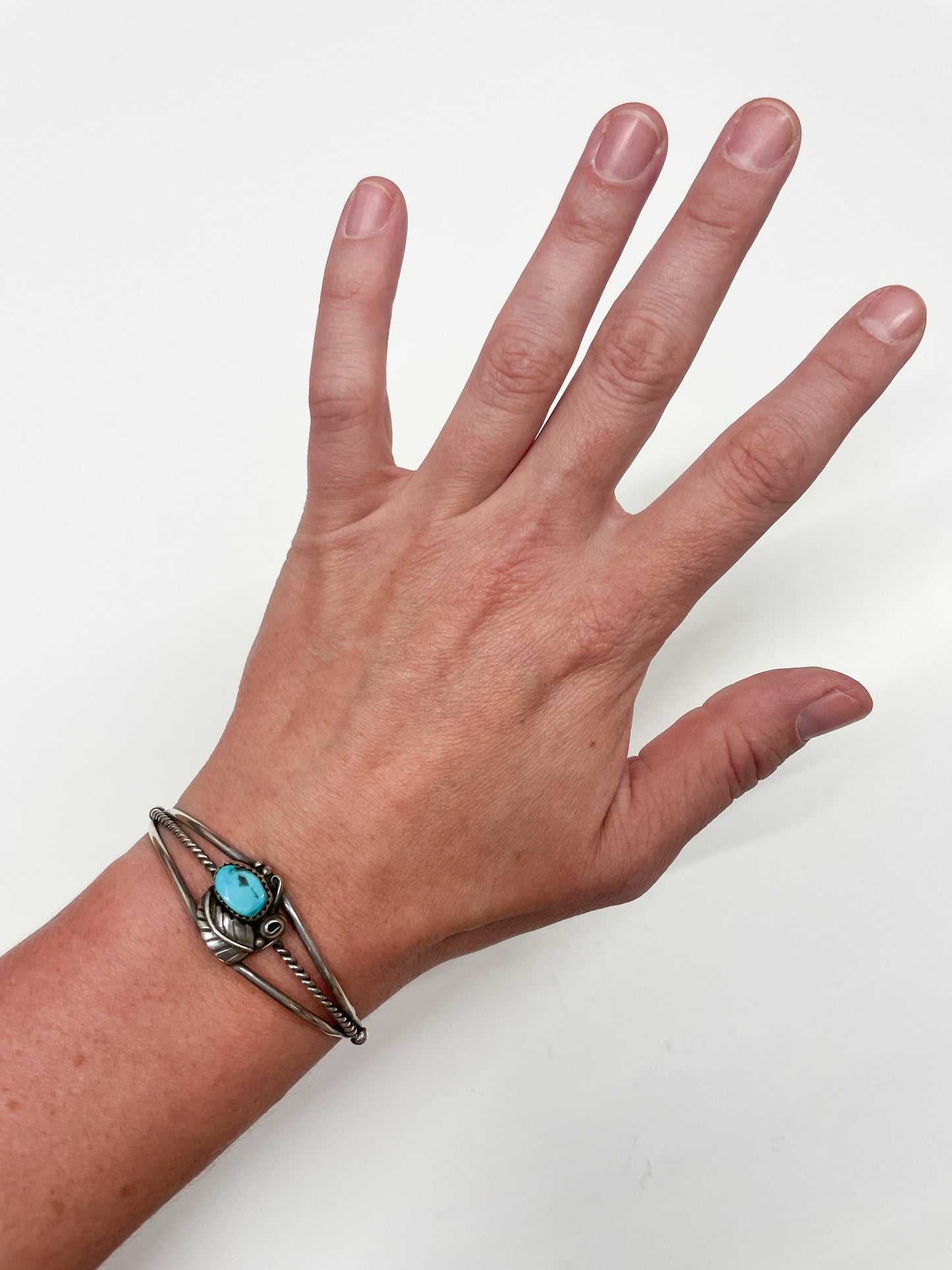 1970s Vintage Sterling and Turquoise Natural Stone Feather Cuff Bracelet