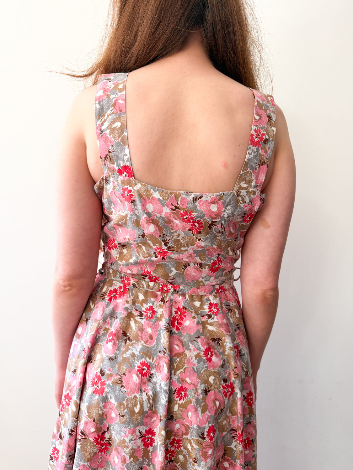 1950s Vintage Pink and Grey Floral Fit and Flare Cotton Sun Dress