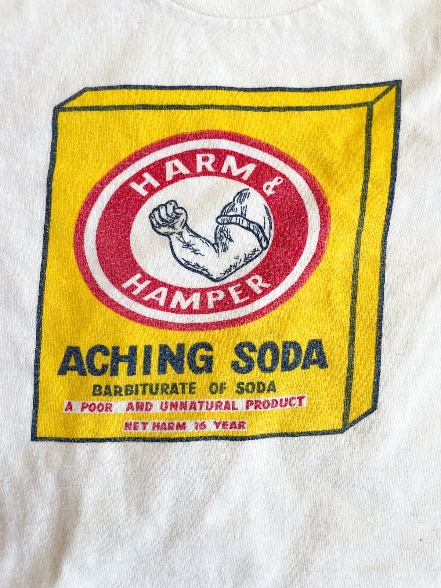 1970s Vintage Harm & Hamper Baking Soda Joke Novelty Funny Kids Tee Shirt