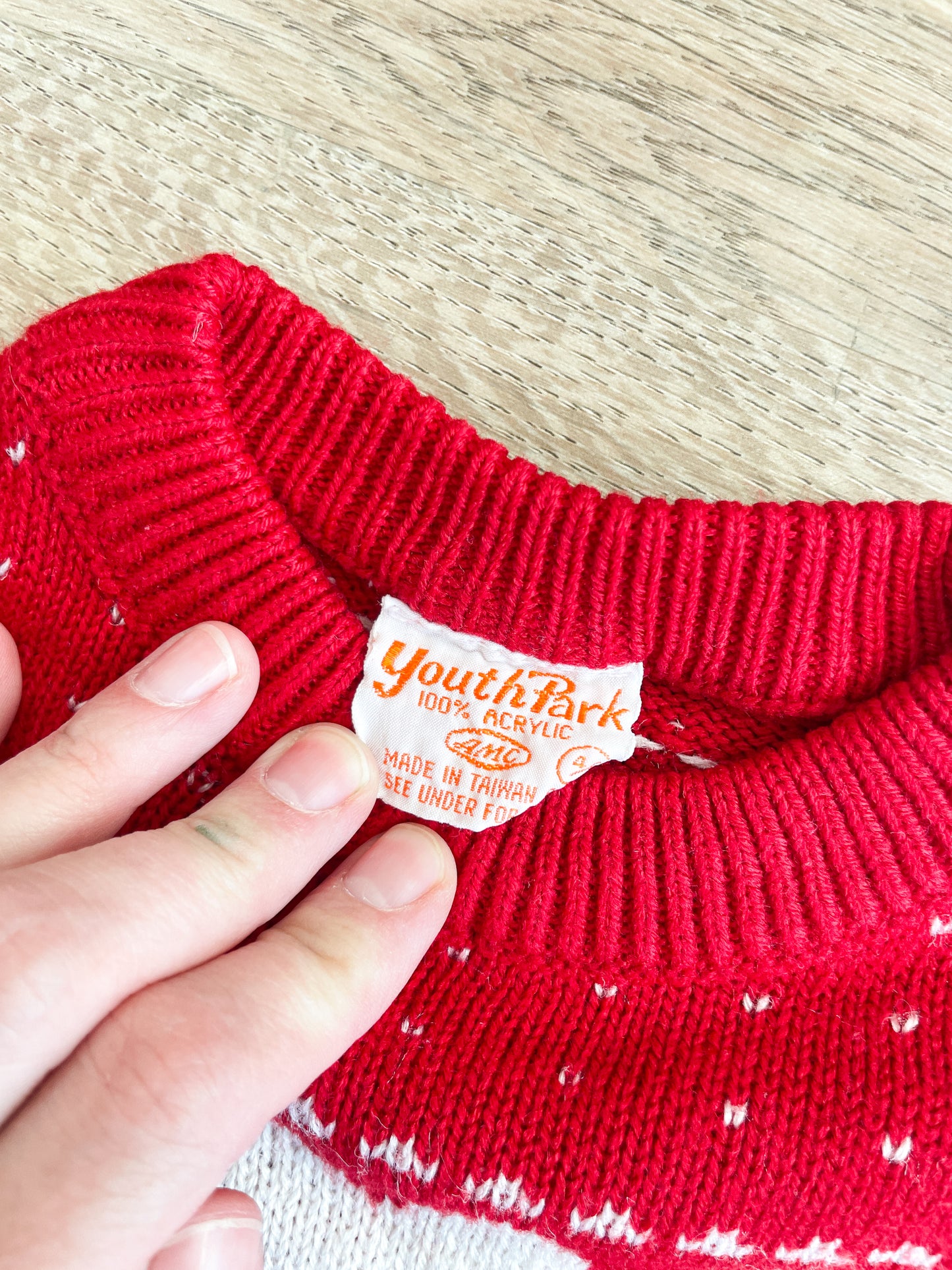 1980s Vintage Hearts and Flowers Toddler Kids Knit Sweater