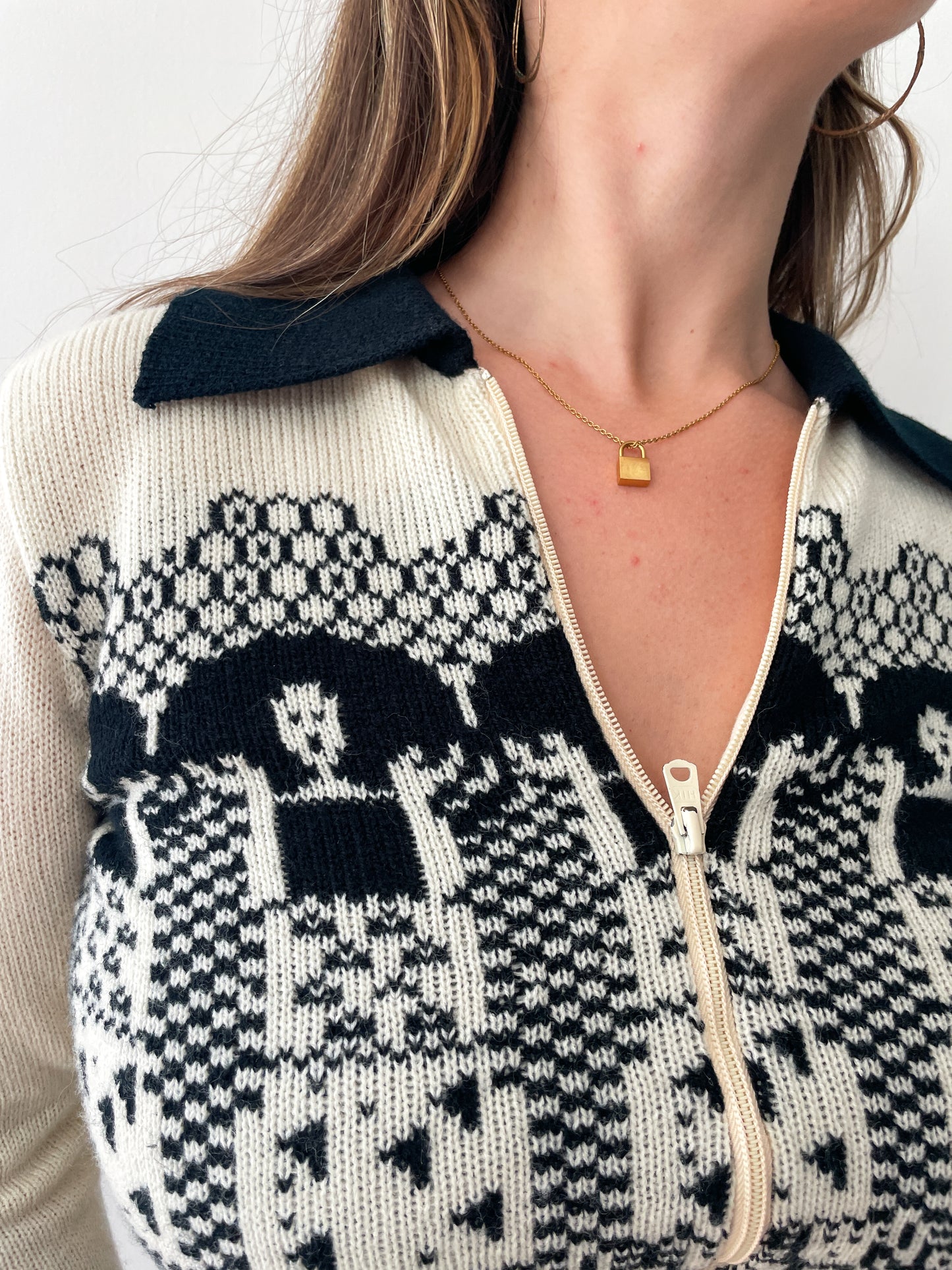 1970s Vintage Black and Cream Novelty Ladies Knit Zip Up Sweater
