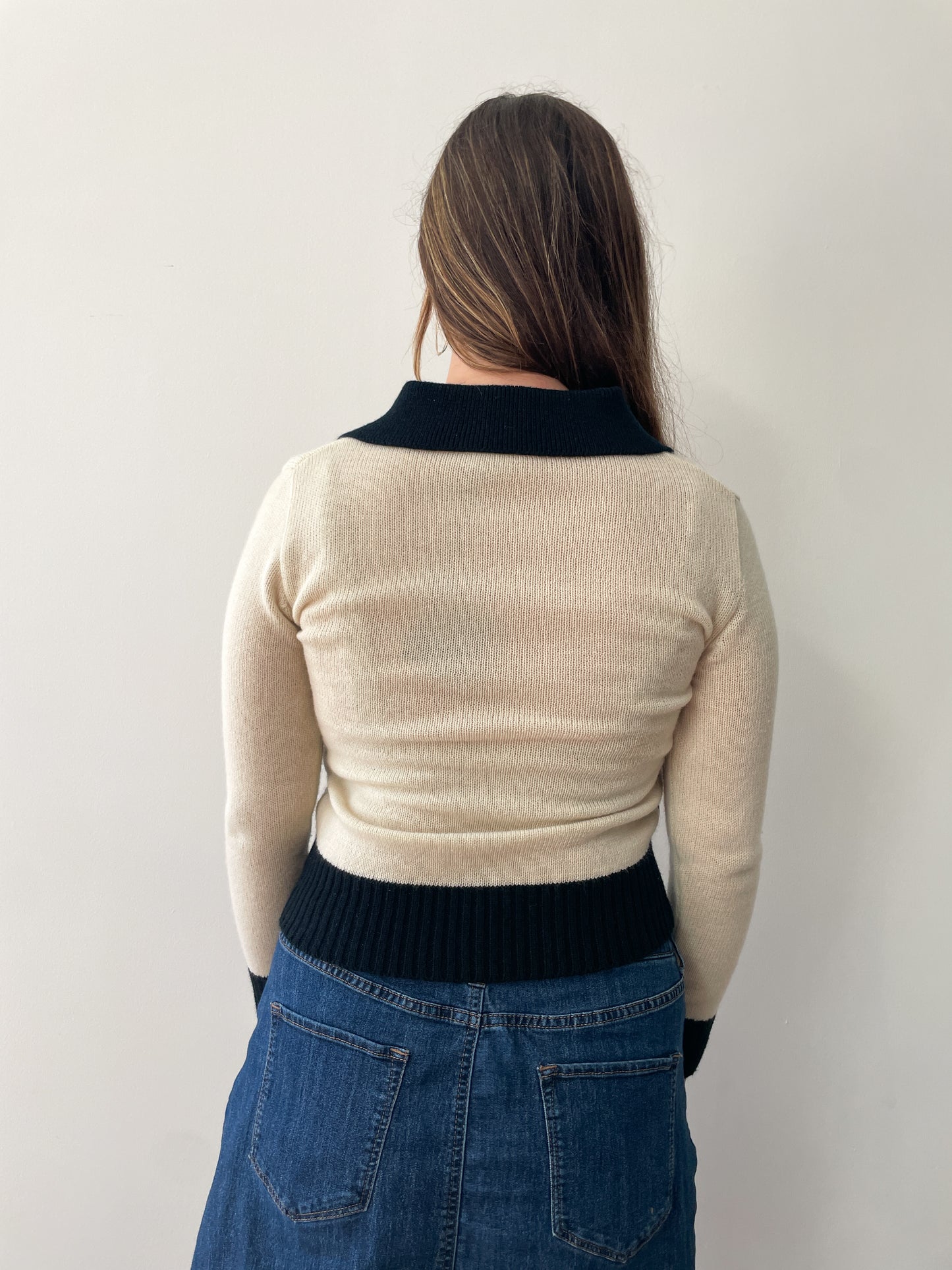 1970s Vintage Black and Cream Novelty Ladies Knit Zip Up Sweater