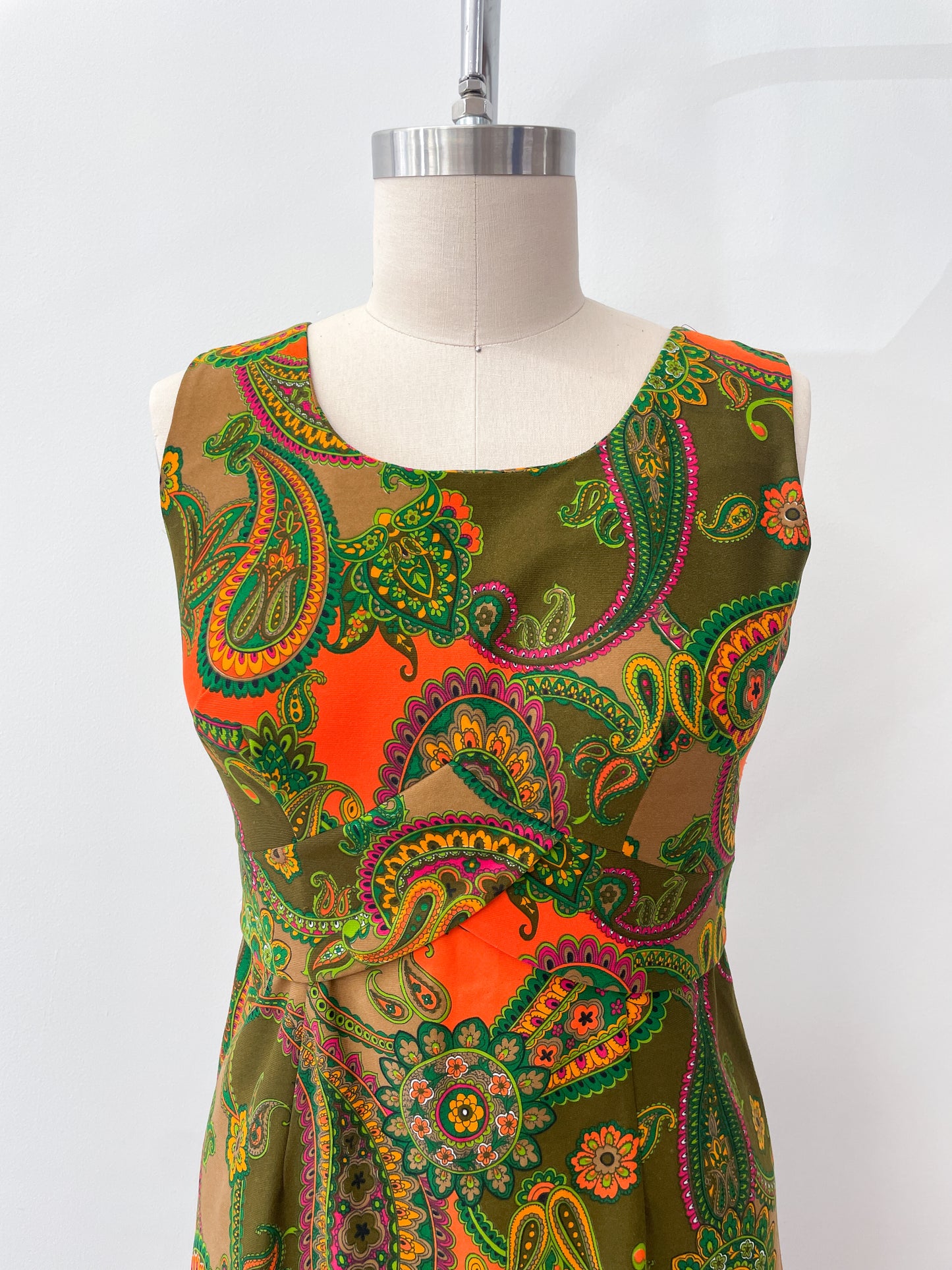 1970s Vintage Hawaiian Paisley Maxi Dress by Hawaii Nei Honolulu