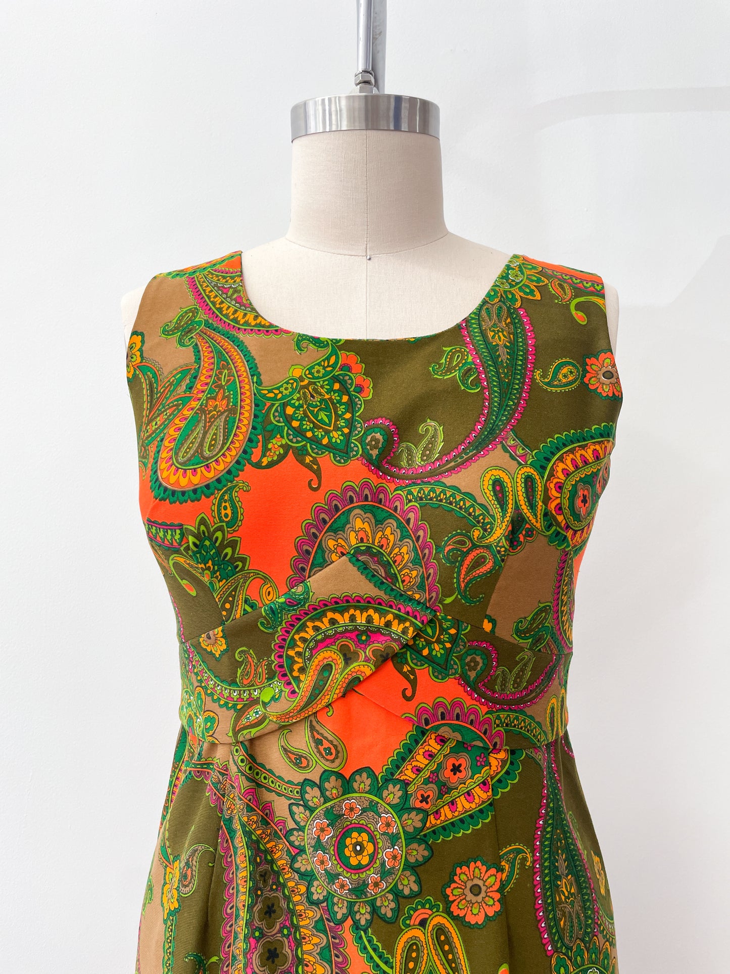 1970s Vintage Hawaiian Paisley Maxi Dress by Hawaii Nei Honolulu