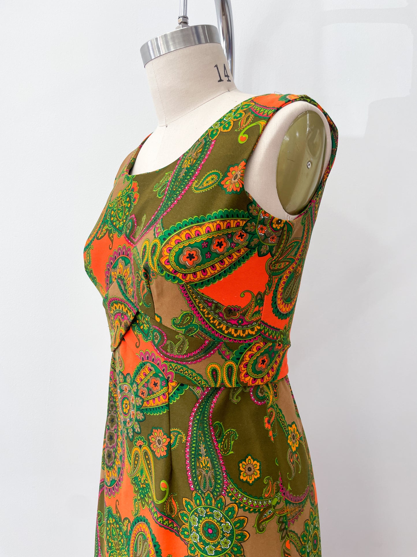 1970s Vintage Hawaiian Paisley Maxi Dress by Hawaii Nei Honolulu