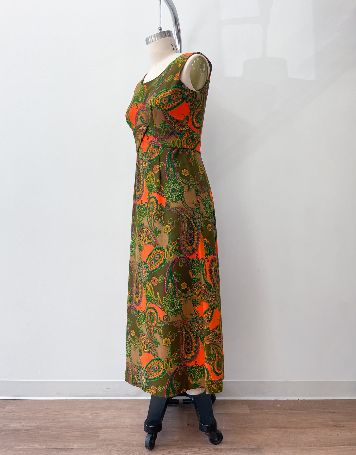 1970s Vintage Hawaiian Paisley Maxi Dress by Hawaii Nei Honolulu