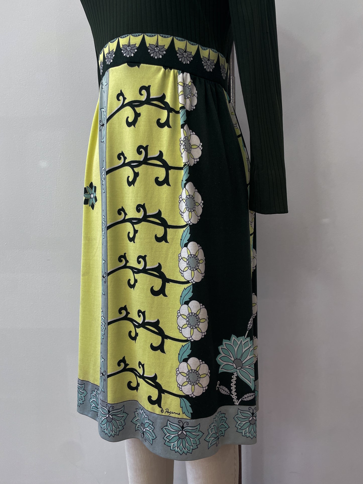 1970s Paganne by Gene Berk Designer Op Art Mod Italian Jersey Knit Dress