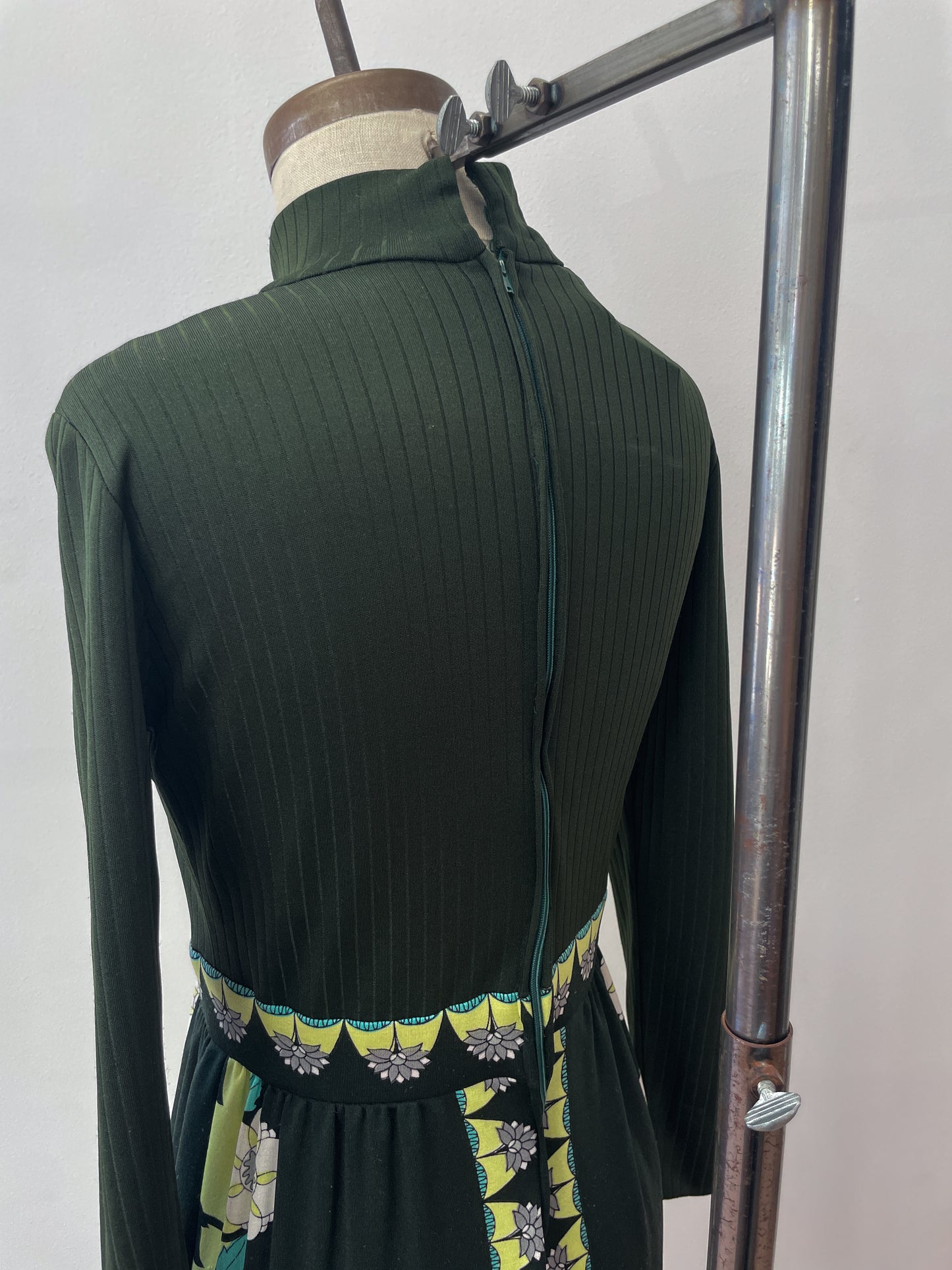 1970s Paganne by Gene Berk Designer Op Art Mod Italian Jersey Knit Dress