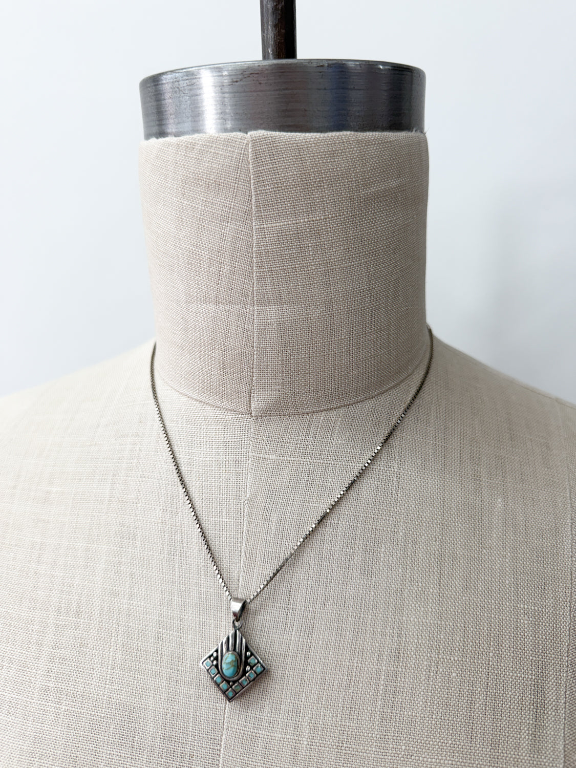 1980s Vintage Turquoise Diamond Shaped Inlay Hand Pendant Necklace