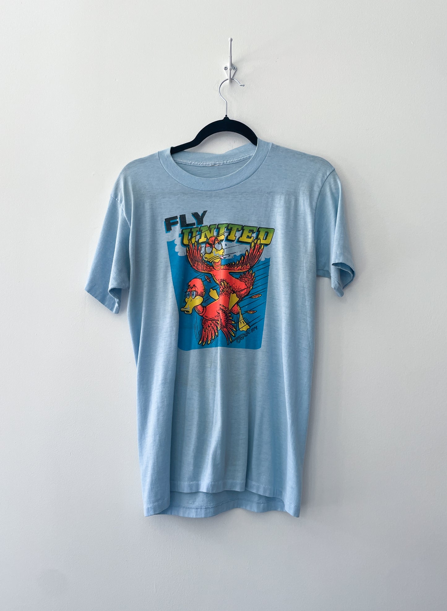 1974 Vintage Fly United Ducks Humping Roach Iron On Graphic Tee Shirt