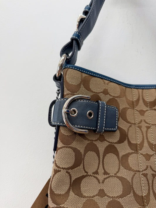 2000s Y2K COACH Signature Soho Jaquard Canvas & Blue Trim Leather Purse #3577