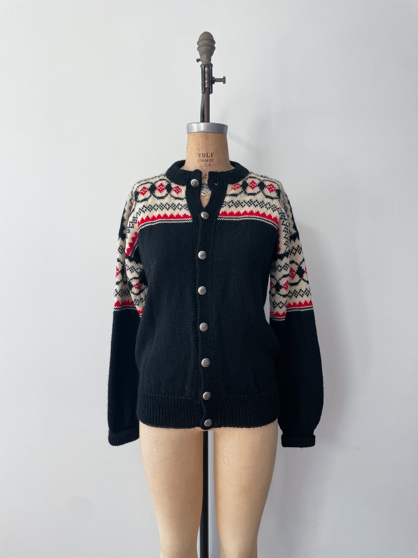 1950s Vintage Black Cream Red 100% Wool Fair Isle Norwegian Knit Cardigan Sweater