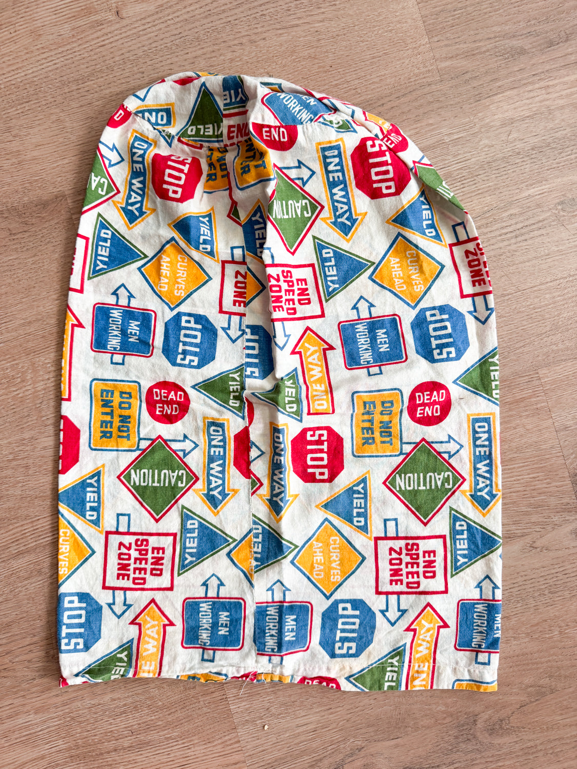 1960s Vintage SIGNS SIGNS SIGNS! Mod Primary Colors Sleeping Bag with Original Bag