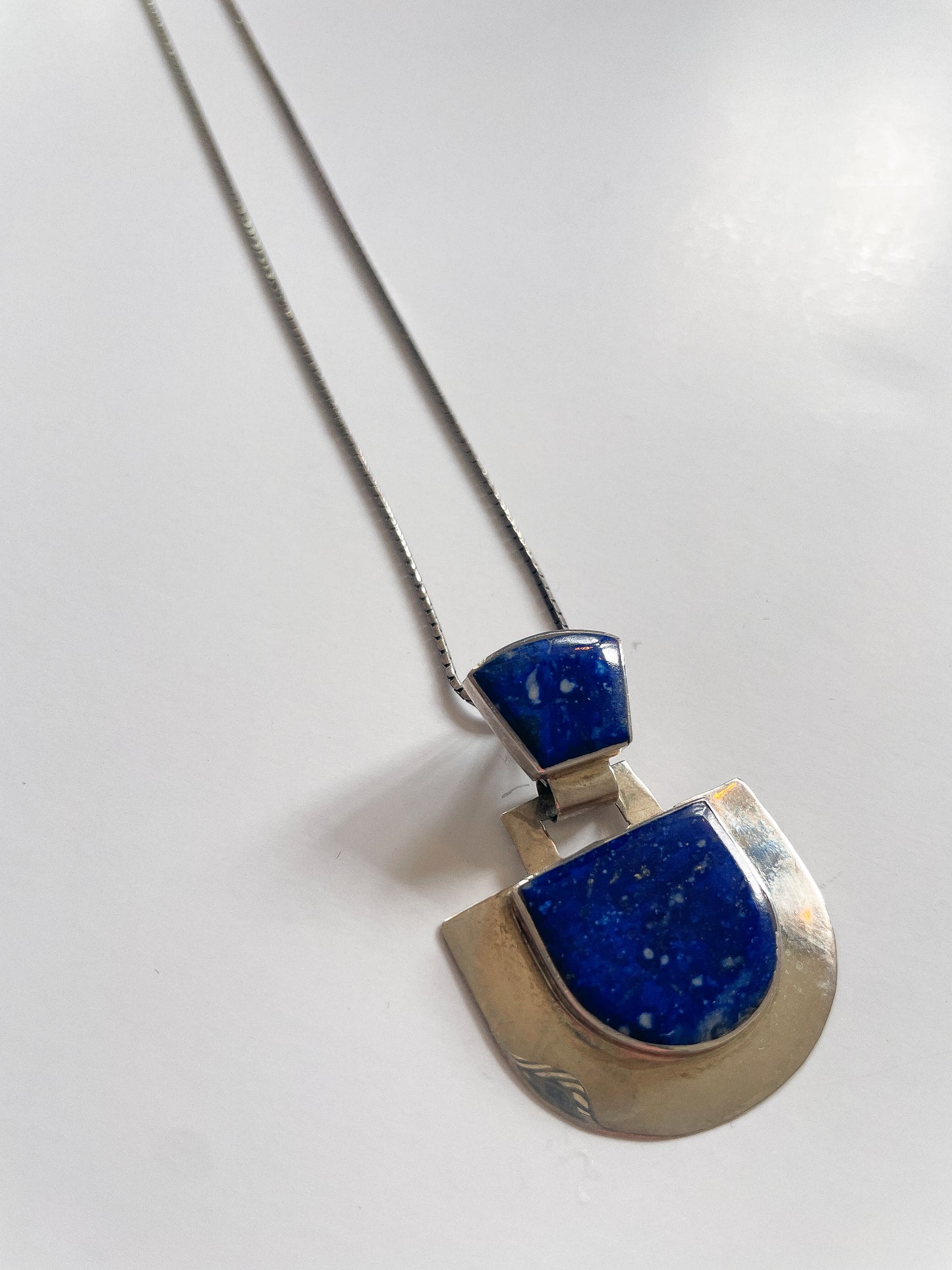 1990s Vintage Sterling Silver & Lapis Lazuli Abstract Statement Modernist Pendant Necklace