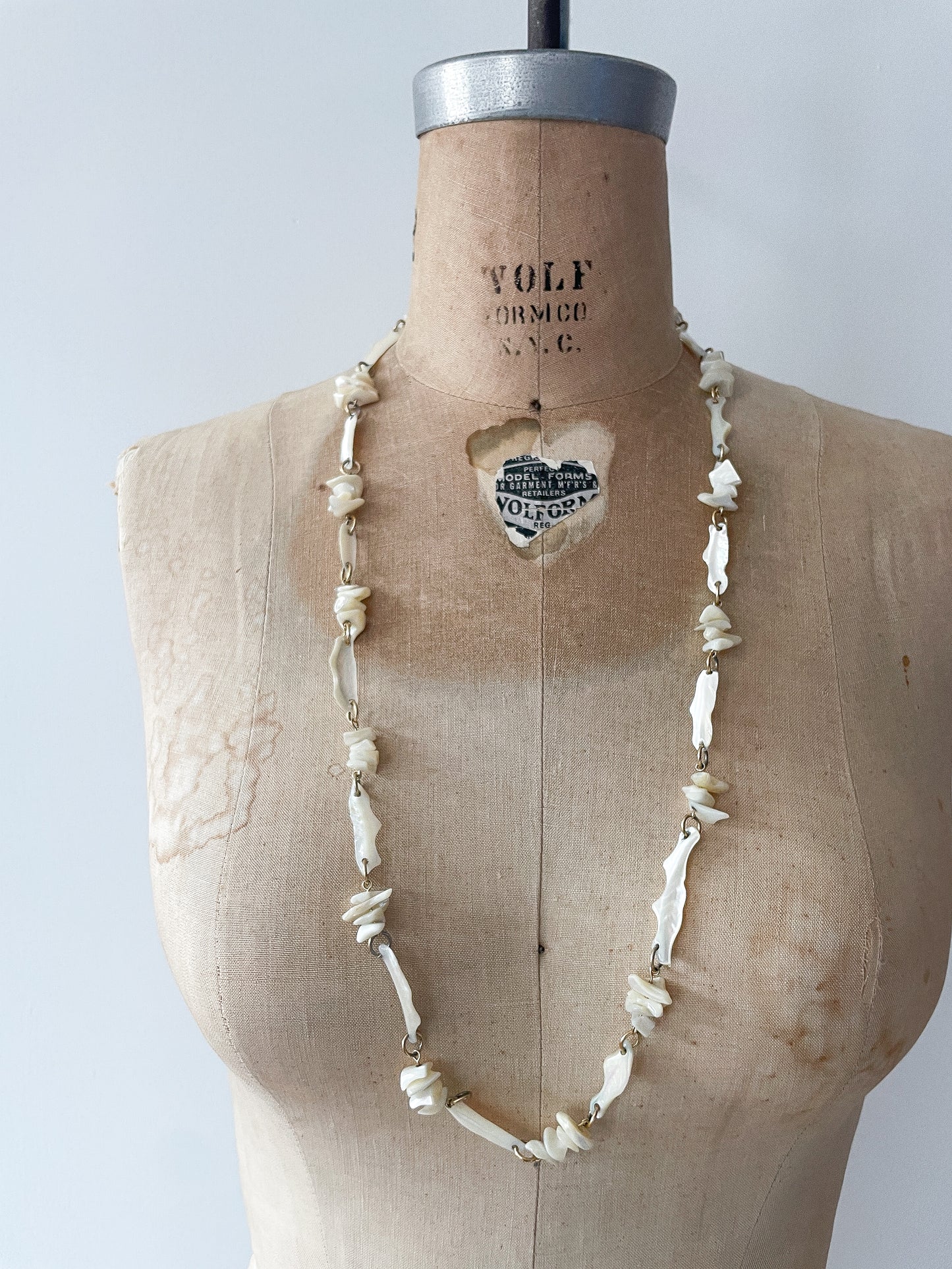 1970s Vintage Abalone Natural Shell Necklace