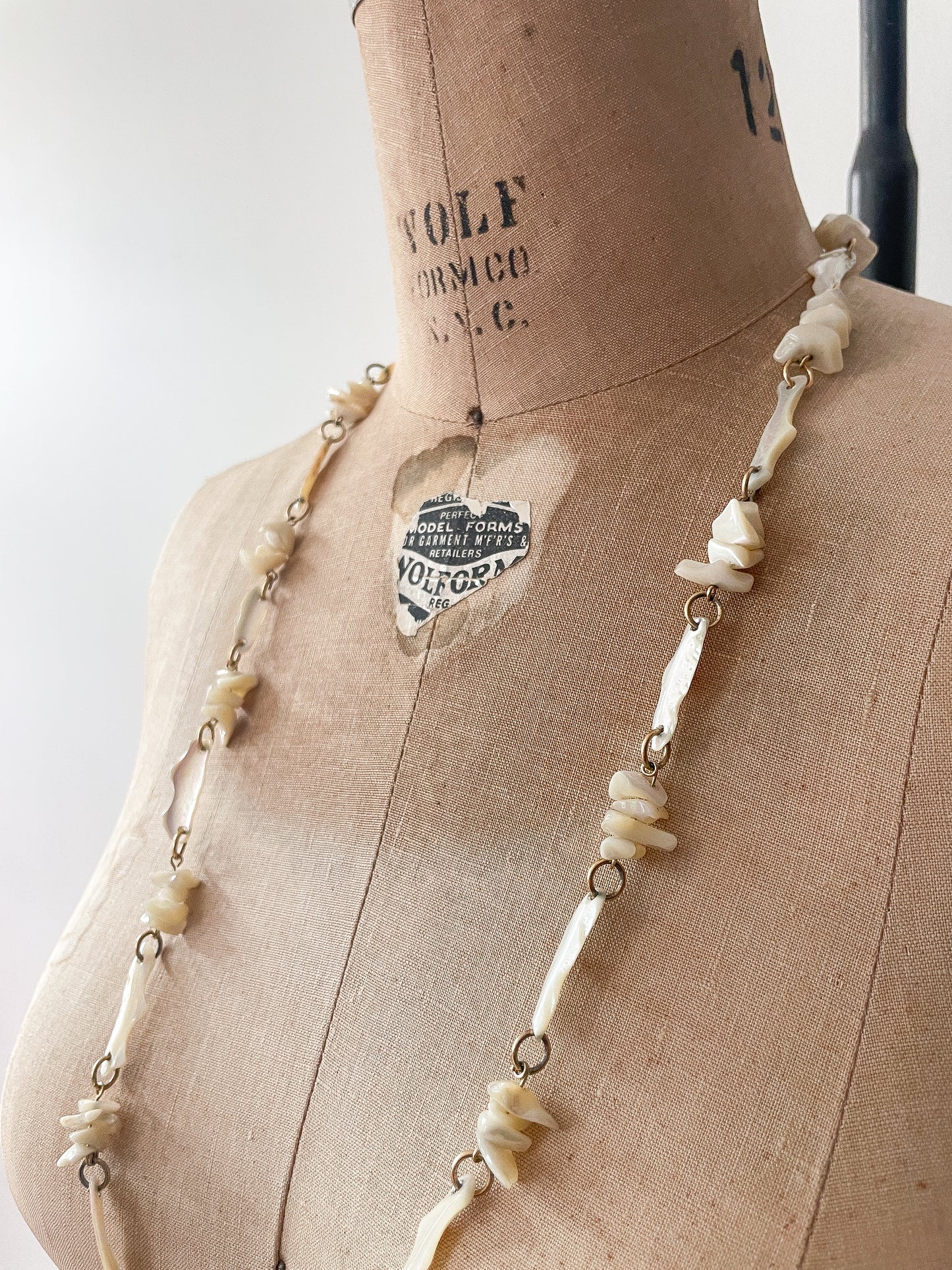 1970s Vintage Abalone Natural Shell Necklace