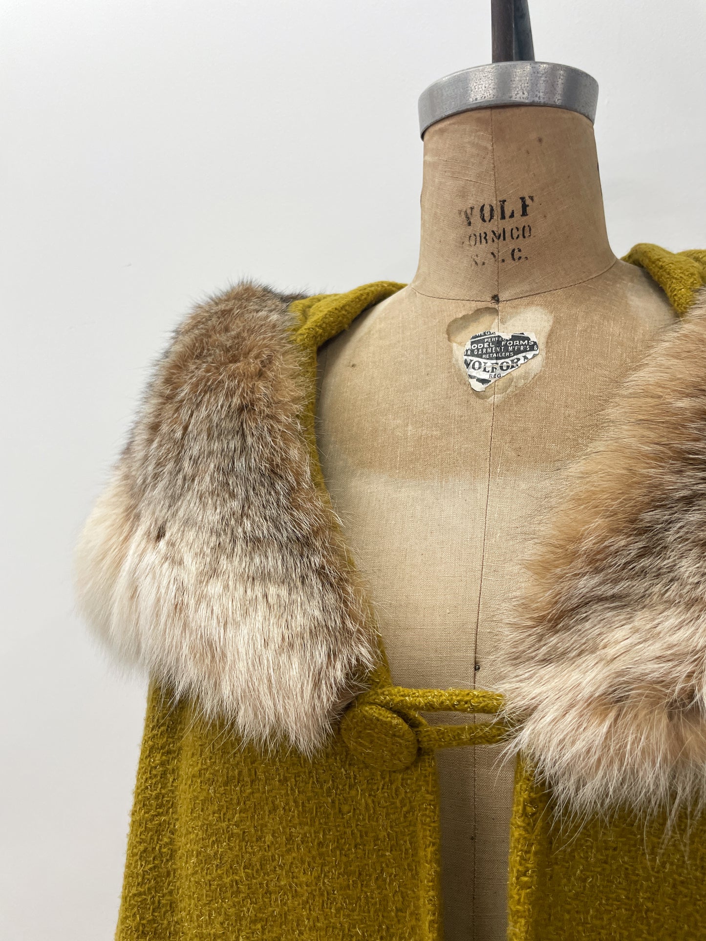 1950s Vintage Stunning Chartreuse Wool & Silk Lined Fox Fur Trim Swing Coat