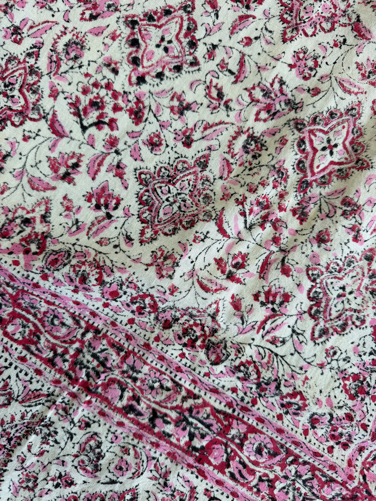 1970s Vintage Indian Cotton Hand Block Printed Uncut Fabric Yardage - Pink / Red -   64" x 98" (#4)