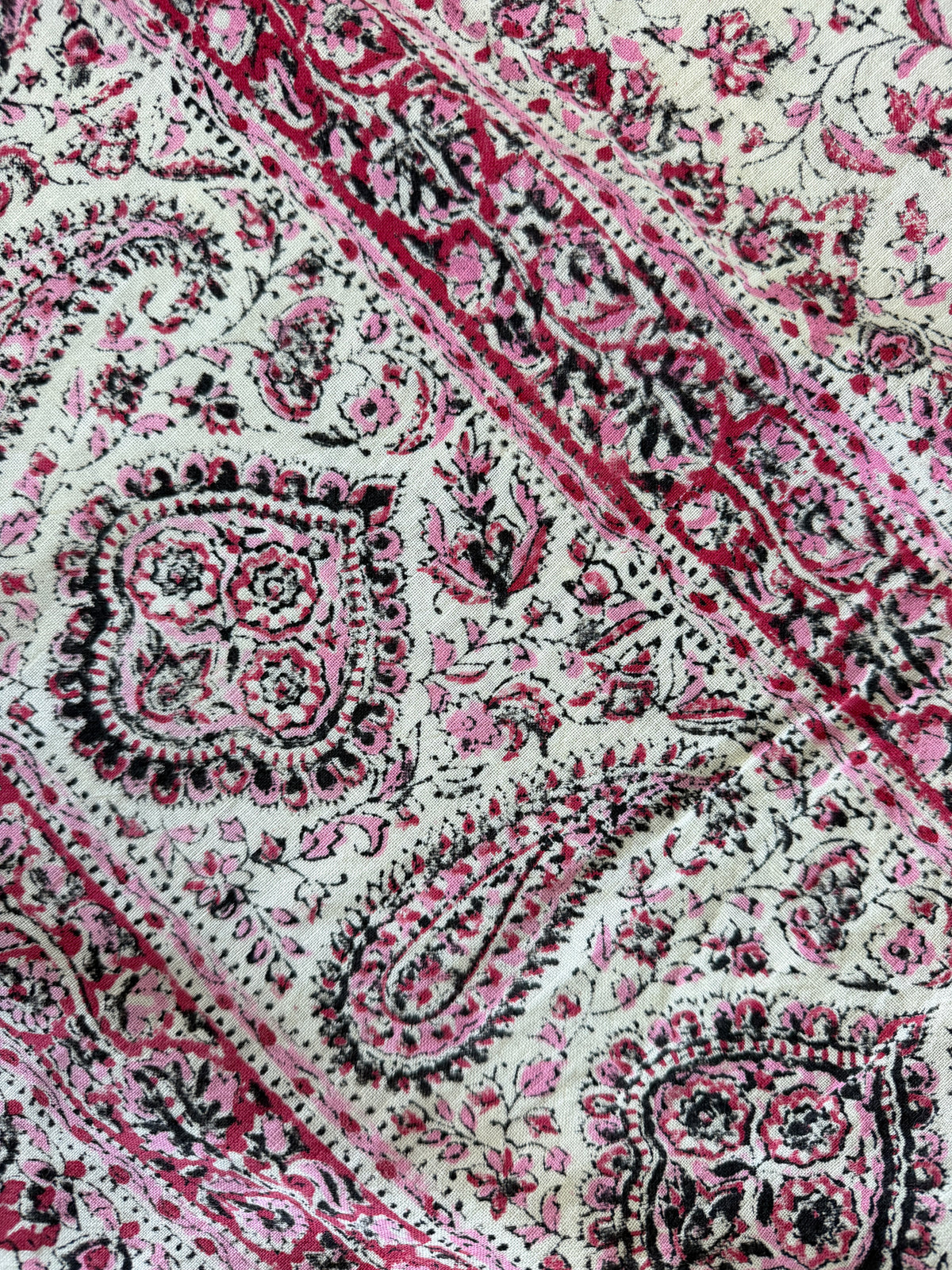1970s Vintage Indian Cotton Hand Block Printed Uncut Fabric Yardage - Pink / Red -   64" x 98" (#4)