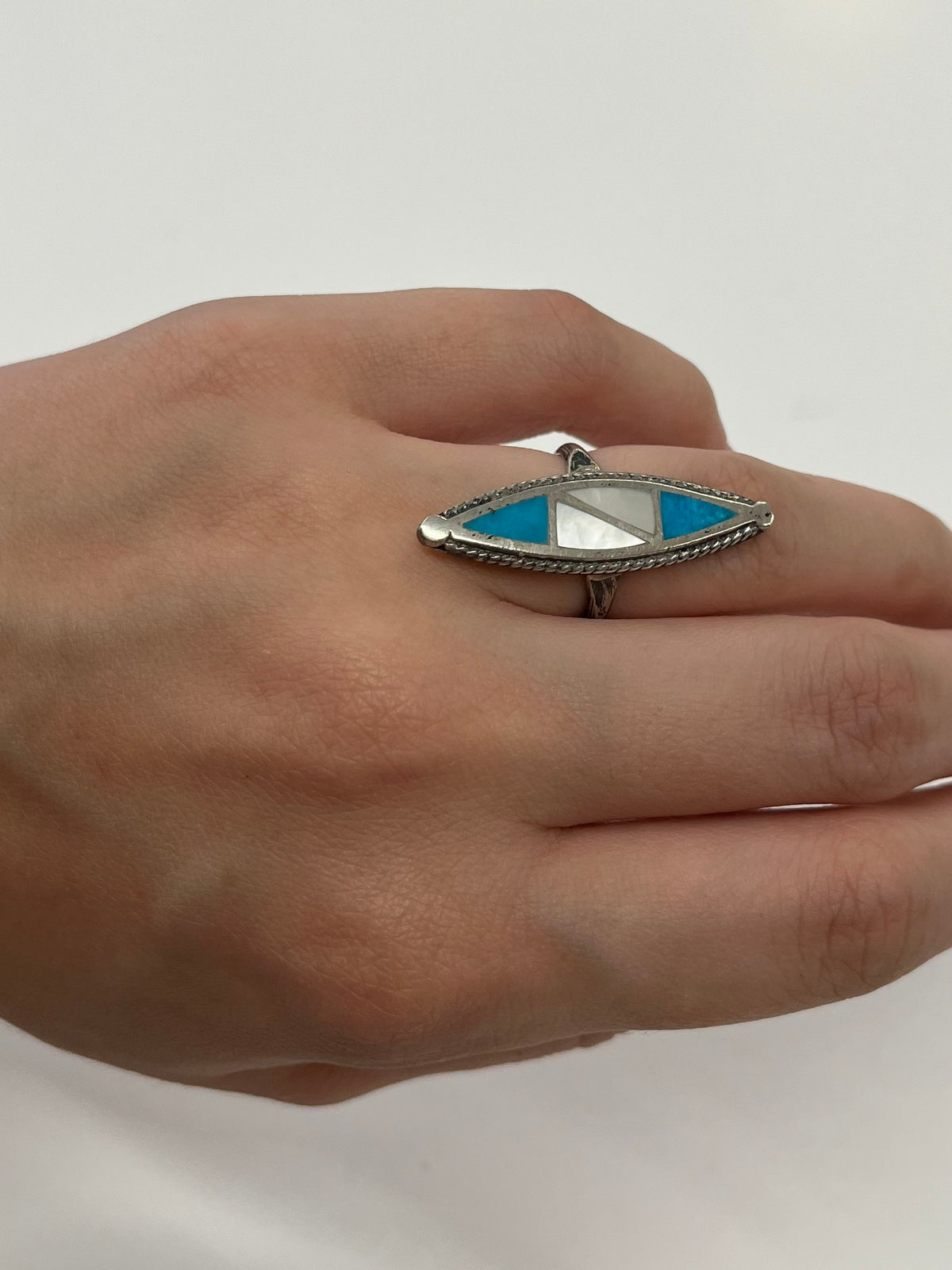 1970s Vintage Turquoise  and Mother of Pearl Inlay Ring - Size 5.5