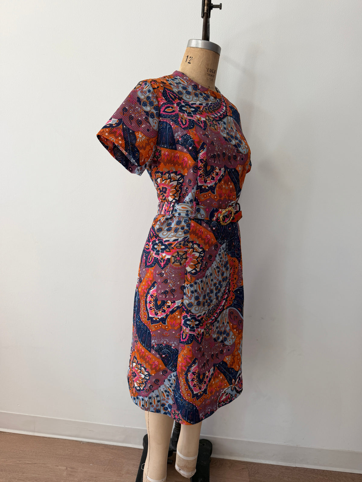 1970's Vintage Paisley Belted Shift Dress Made in USA by City Scene Plus VOLUP