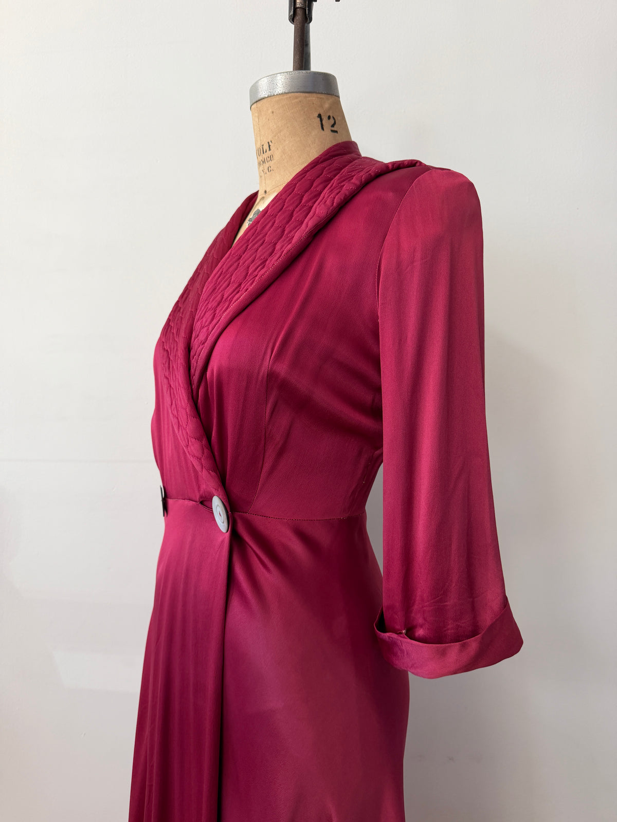 1940s Vintage Satin Plum Robe with Shell Buttons Old Hollywood Style