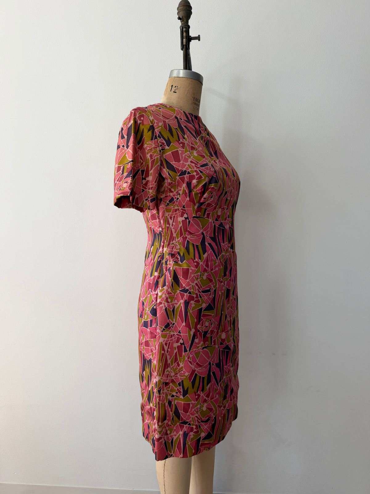 1960s Vintage Mod Abstract Print Shattering Glass A-line Dress