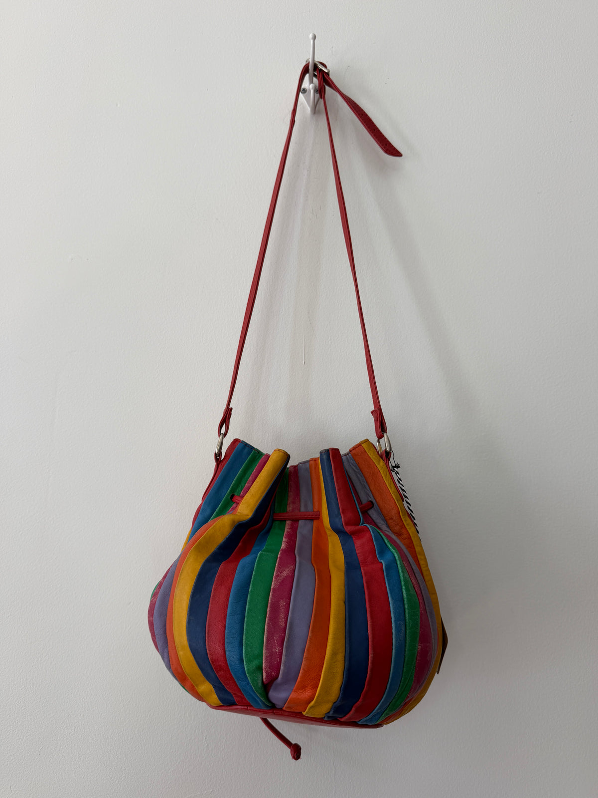 1980s Vintage Hot Air Balloon Leather Pouch Crossbody Purse by Brio!