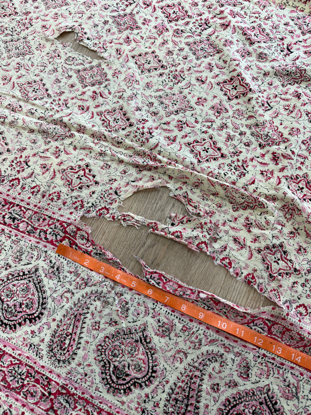 1970s Vintage Indian Cotton Hand Block Printed Uncut Fabric Yardage - Pink / Red -   64" x 98" (#4)